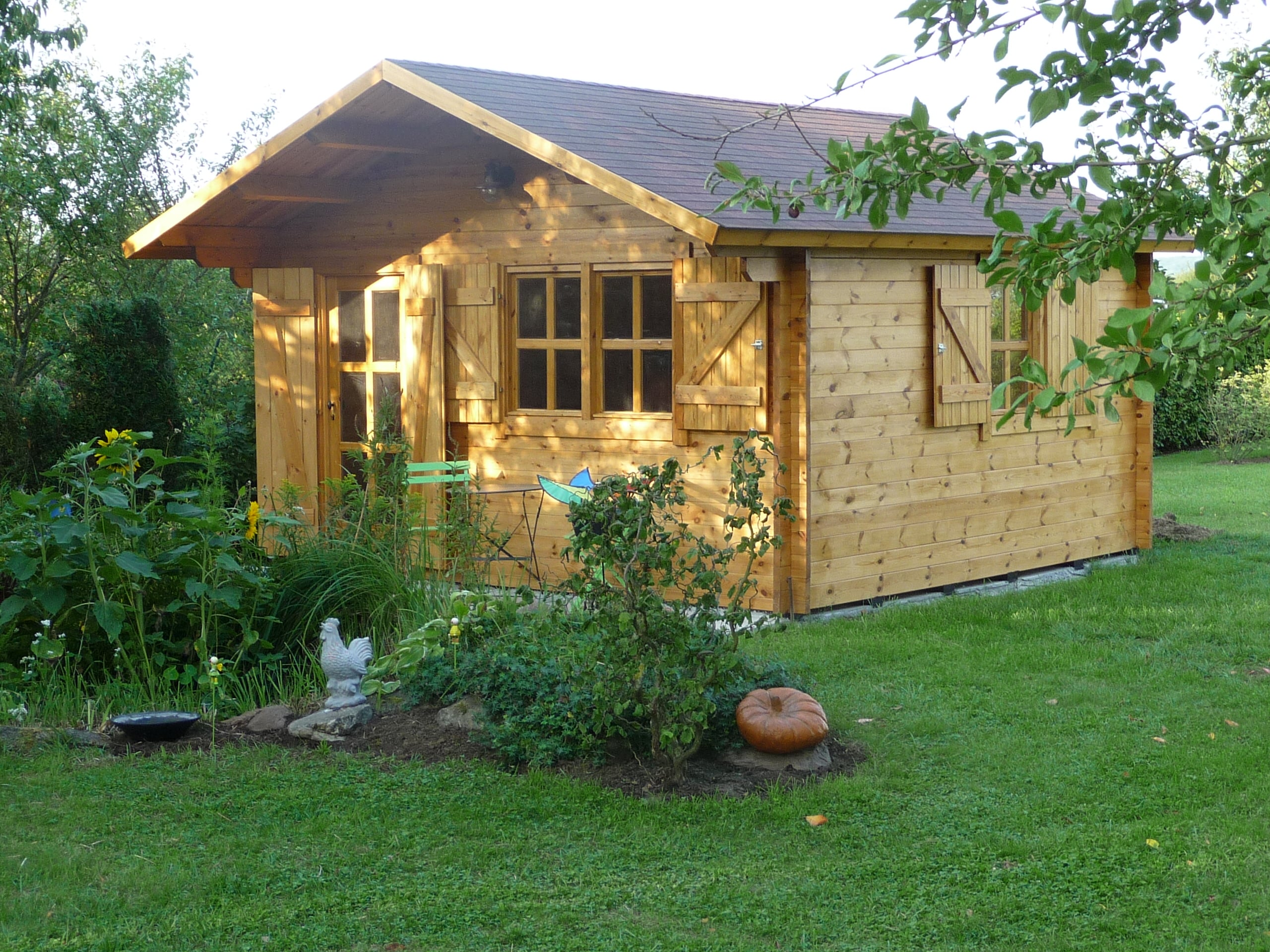 ABRI de JARDIN avec Auvent et Terrasse - Abri bois de 10 à 15 m² NEA Concept