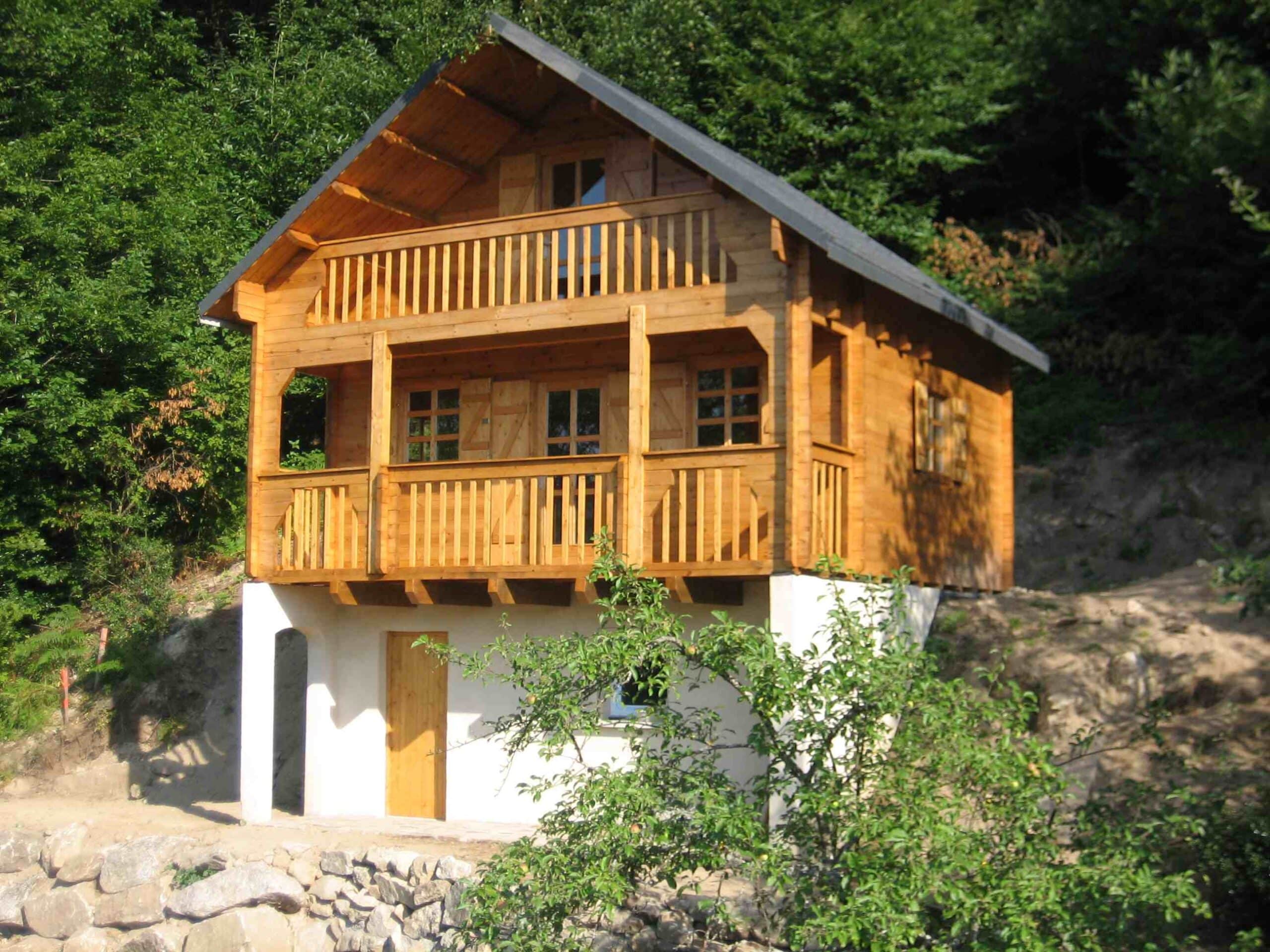 L'Européenne de chalets - Sous bois, bois massif, maison, terrasse